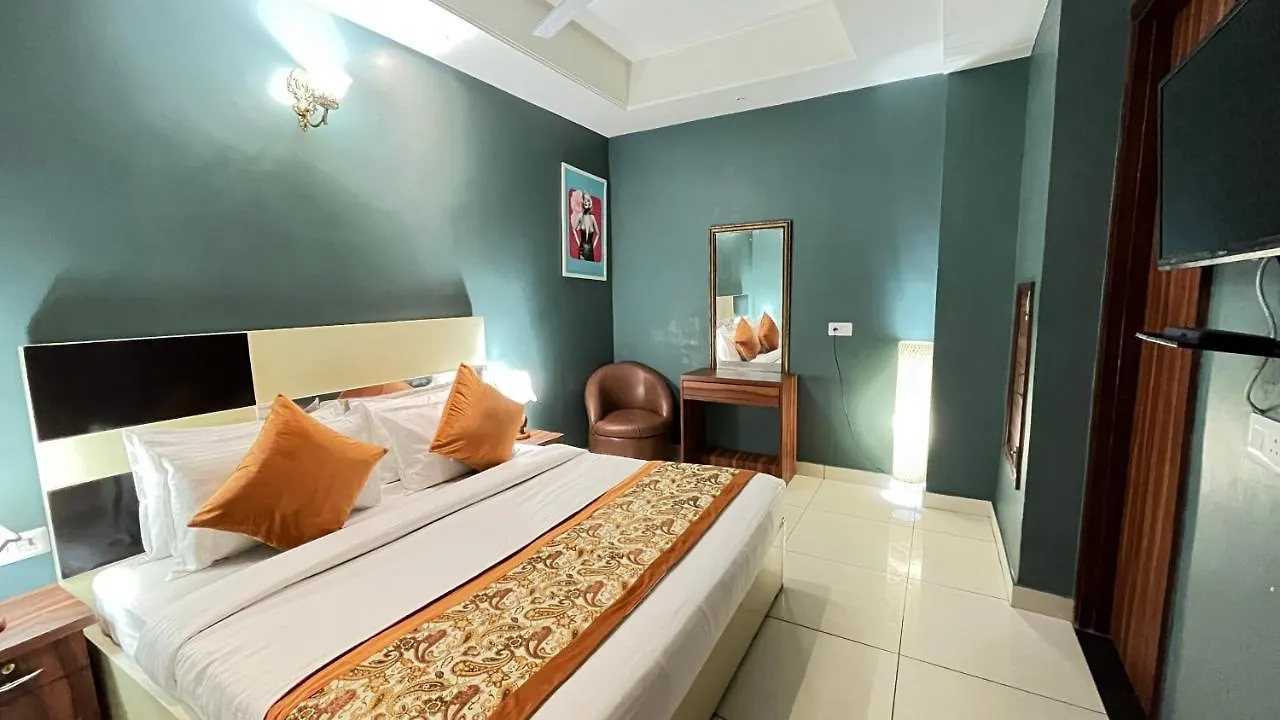 Qotel Comfort Church House Rohini Sector 15 Delhi  Otel